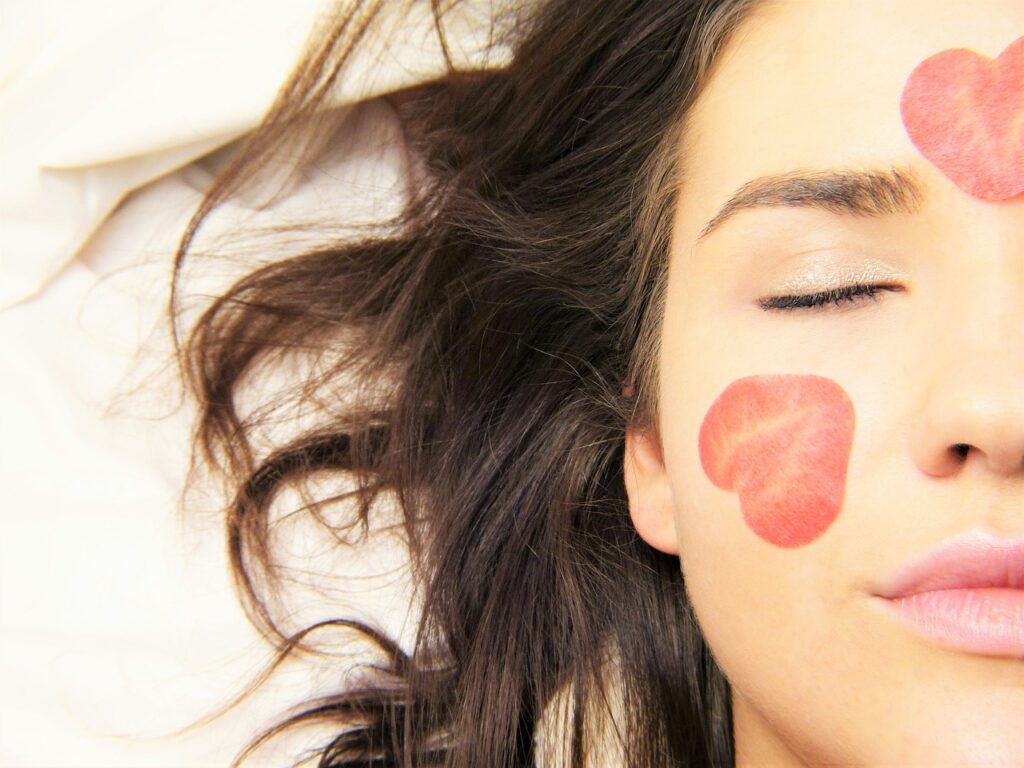 woman_close_up_face_healthy_skin